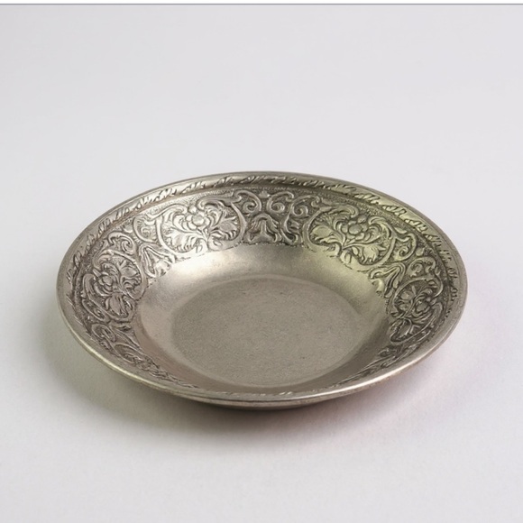 Wilton Armetale Pewter Floral Serveware Bowl